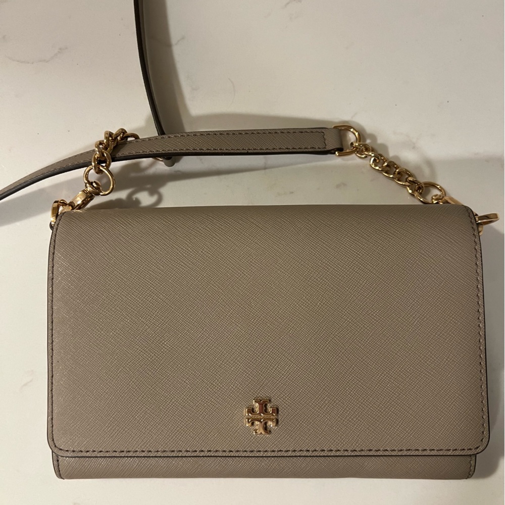 Tory Burch Emerson chain wallet